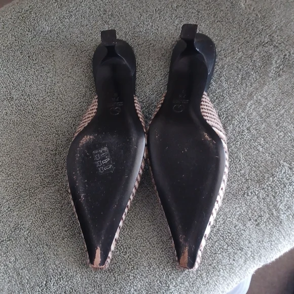 ST JOHN Shoes Size 71/2 - Picture 3 of 5